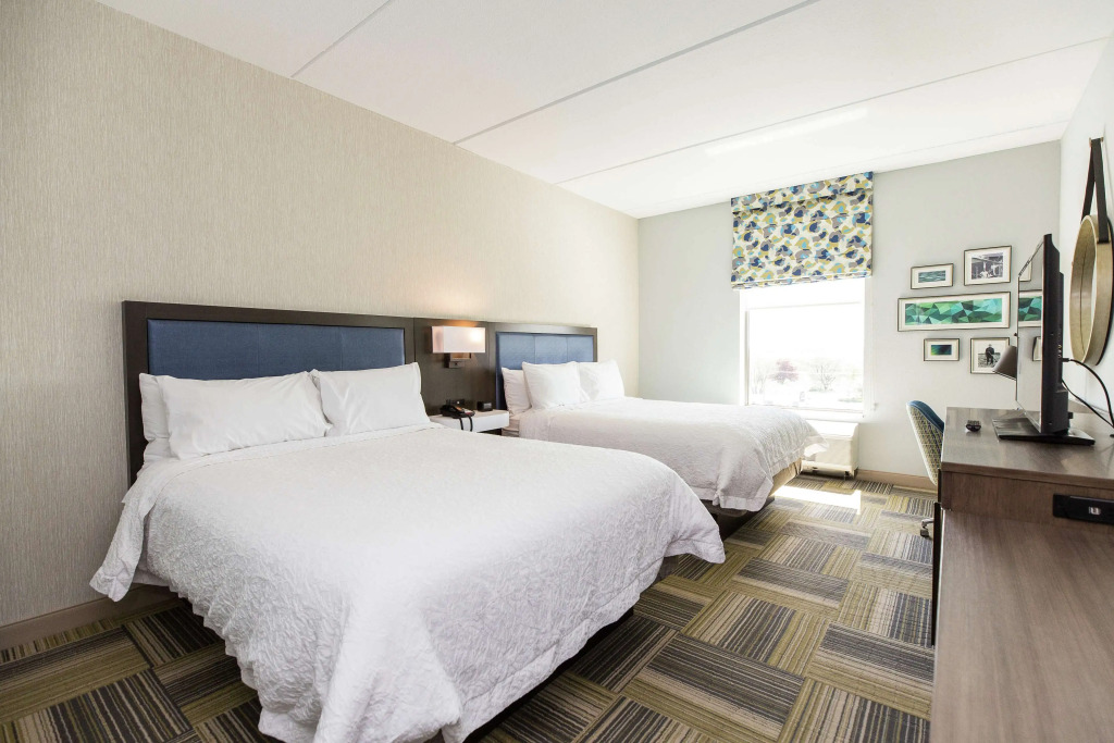 Hampton Inn & Suites Syracuse North Airport Area
