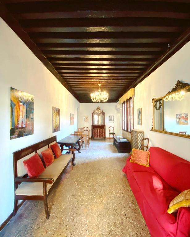 CA’ SAMUELE Authentic Venetian Apartment