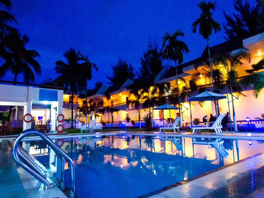 City Golf Resort Hotel