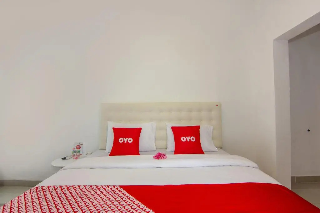 OYO 3796 Senggigi Villas