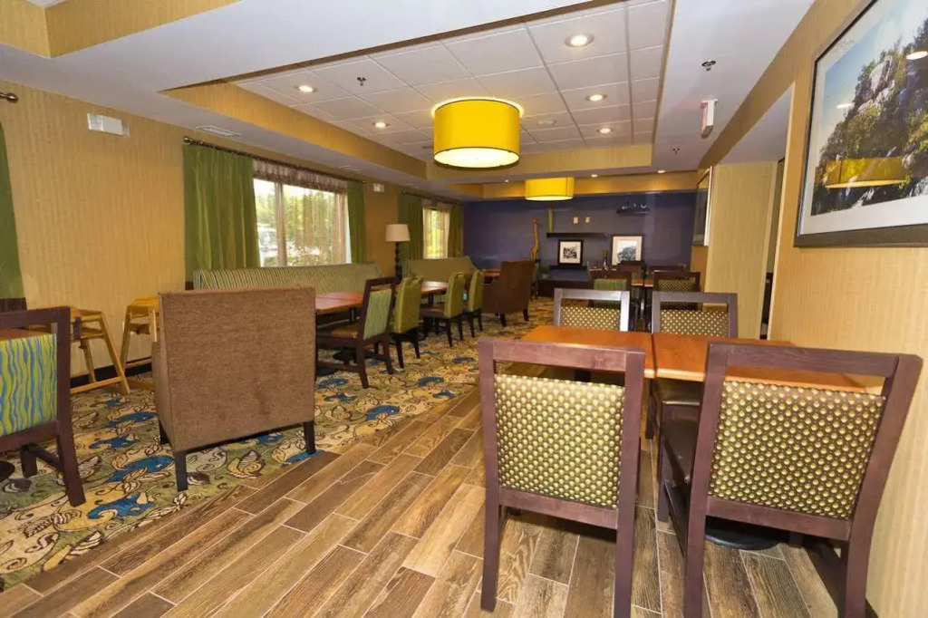 Hampton Inn Harrisonburg South