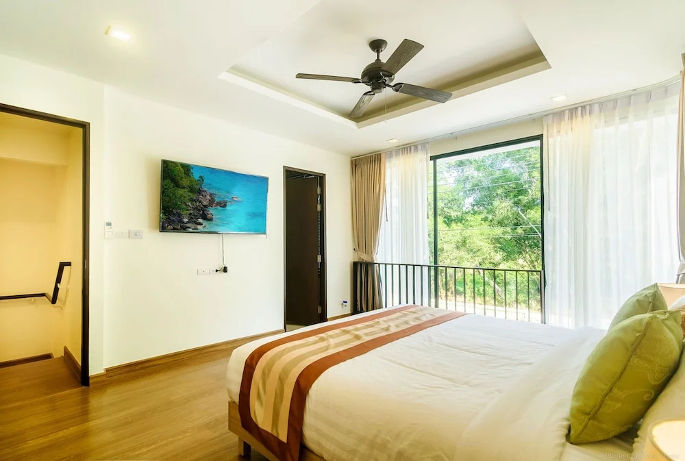 Elata House in Laguna with 3 Bedrooms