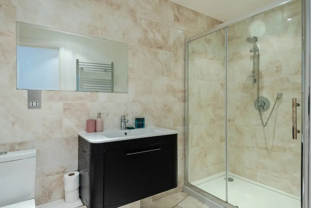Newly Refurbished 1 Bedroom for 4 in Chelsea
