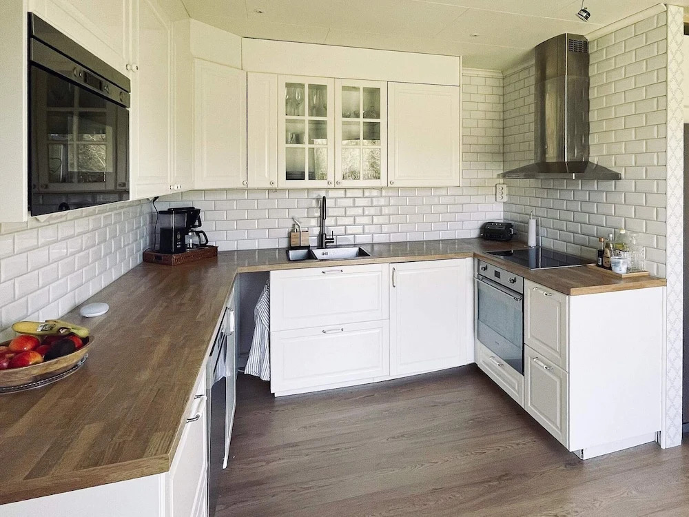 6 Person Holiday Home in Tingsryd-by Traum