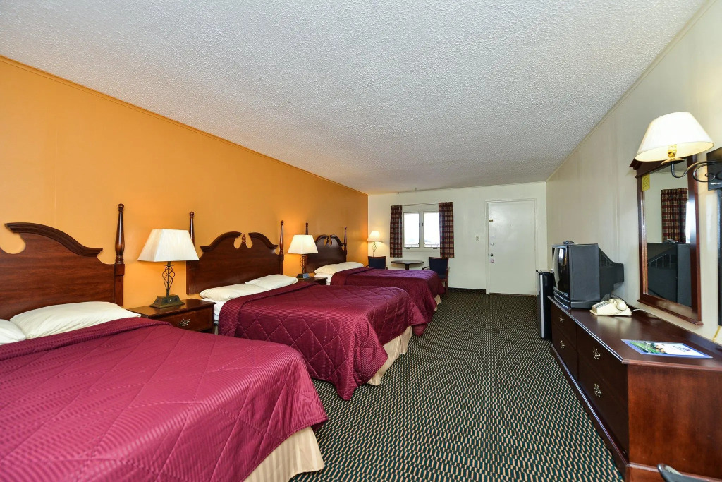Soudersburg Motel