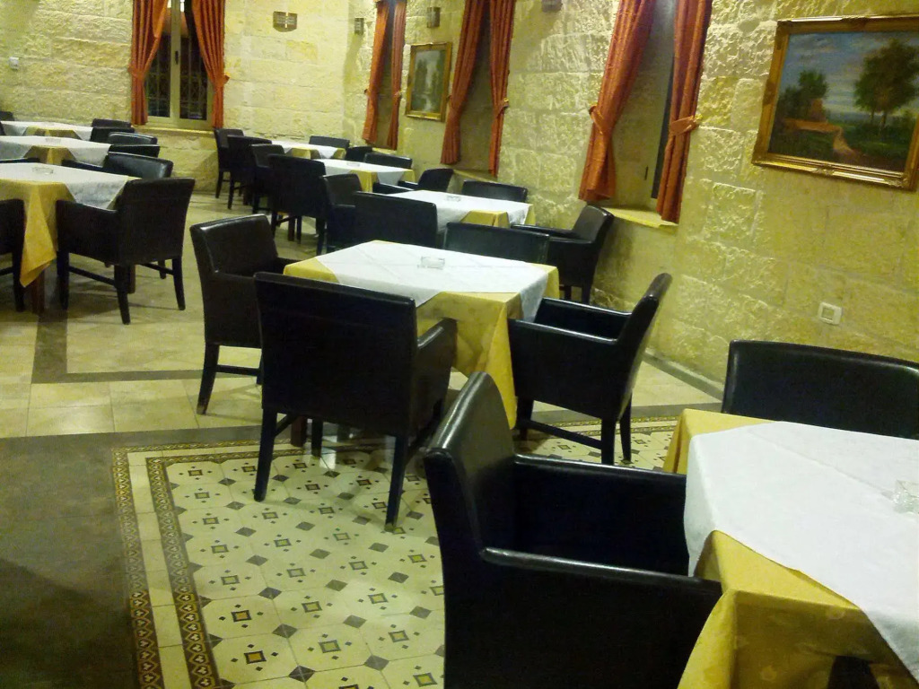 Alhambra Palace Hotel Suites