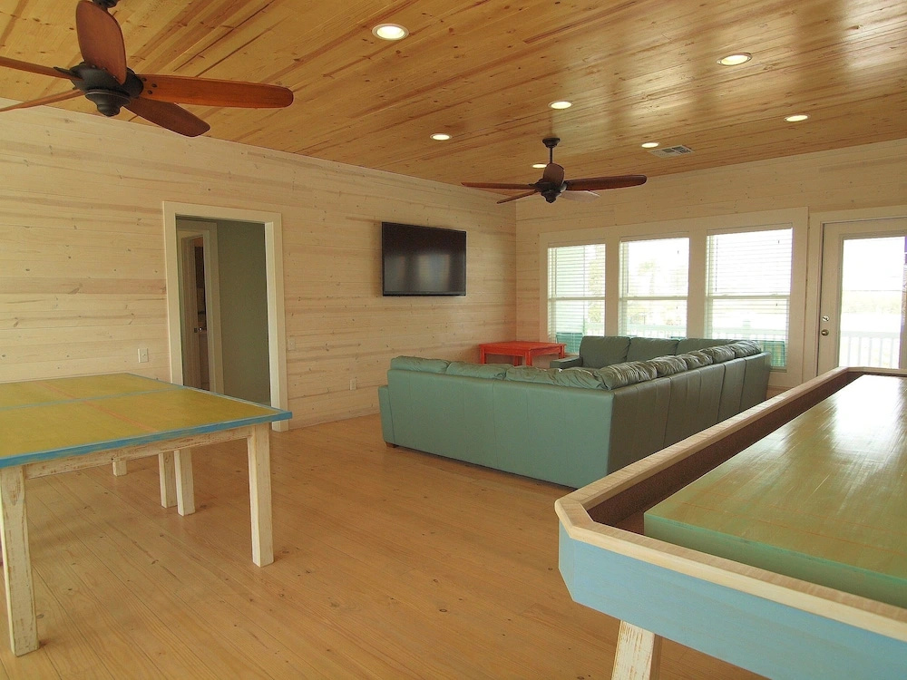 Beach Club 10 Bedroom Home