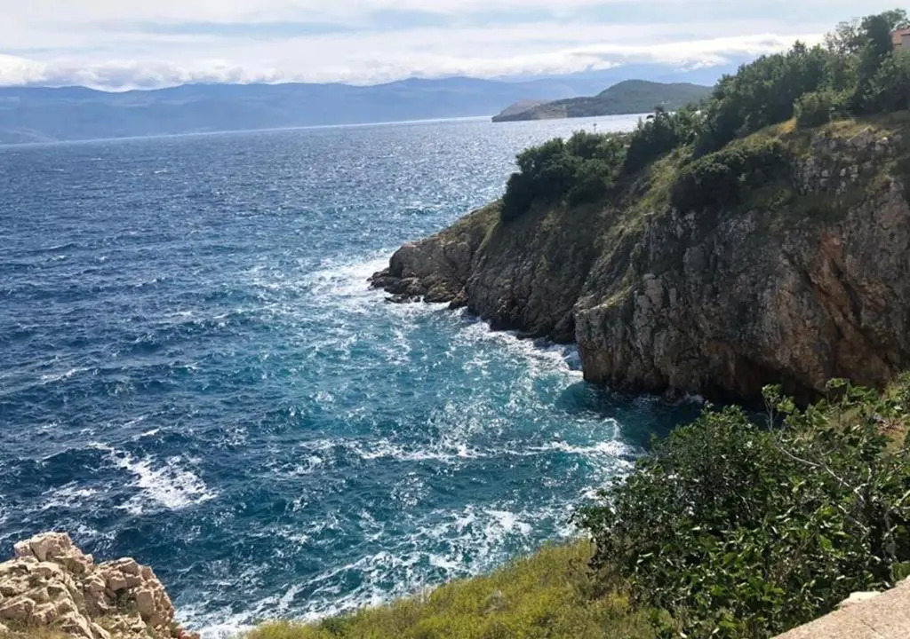 Complete house with Sea View in the center Vrbnik on island KRK