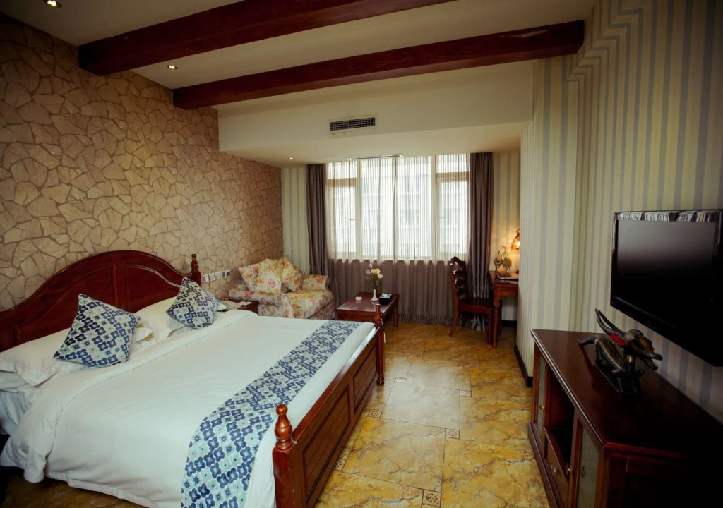Lasony Serviced Apartment