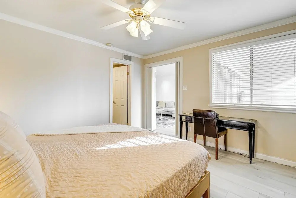 Walkable Scottsdale Condo w/ Pool Access!