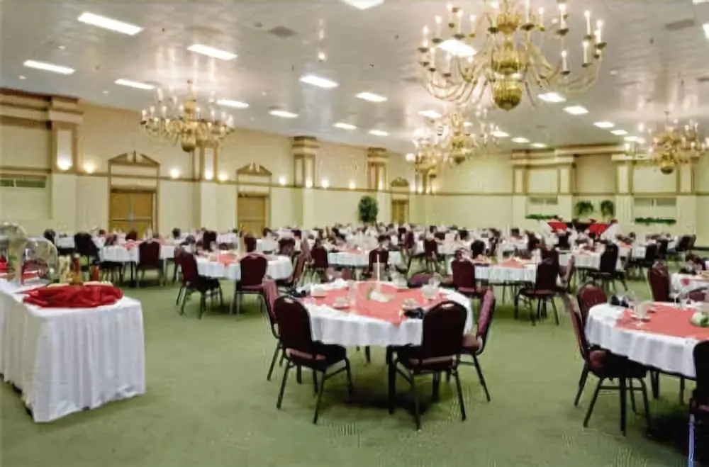 Ramada Williamsburg East Busch Gardens Area
