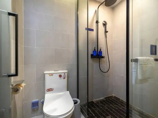 Super 8 Hotel (Huainan Chunlin Plaza)
