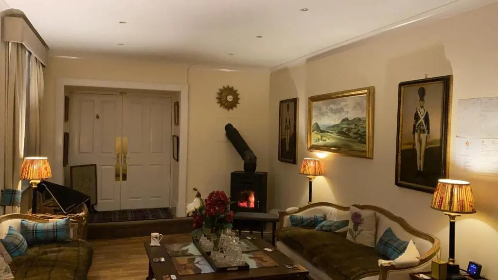 West Highland Way Hotel