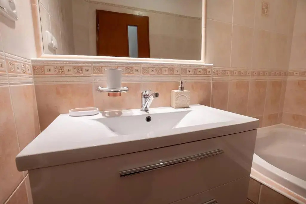 Excellent Large Lux Apartment Central Martin