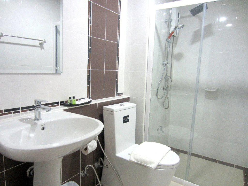 Life Grand Hotel
