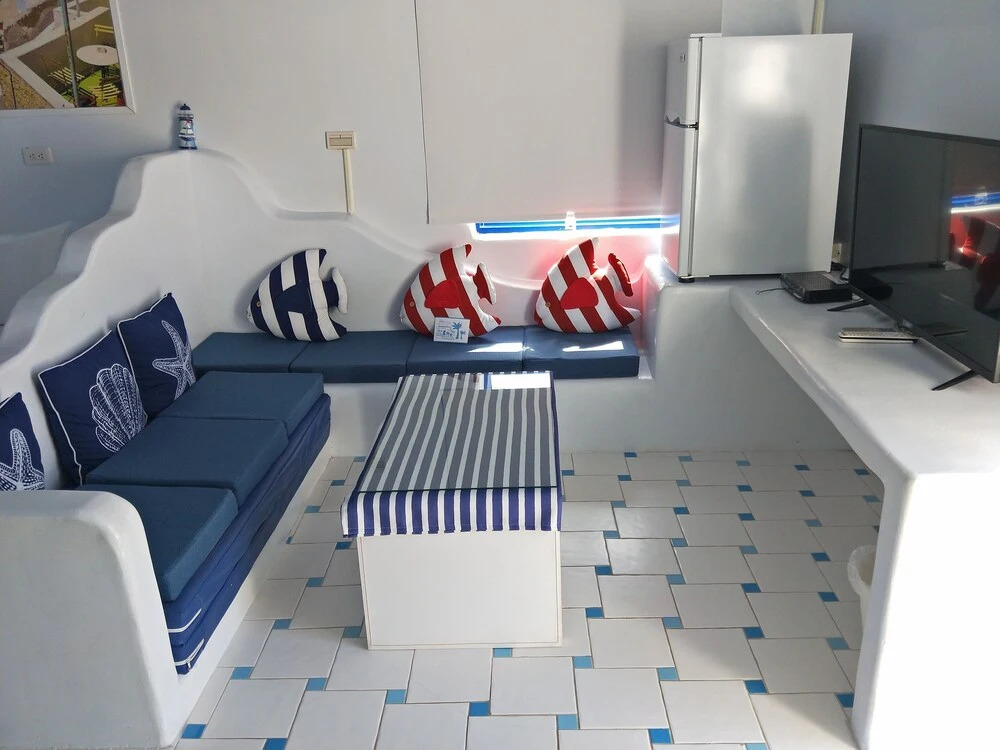 Blues White B&B