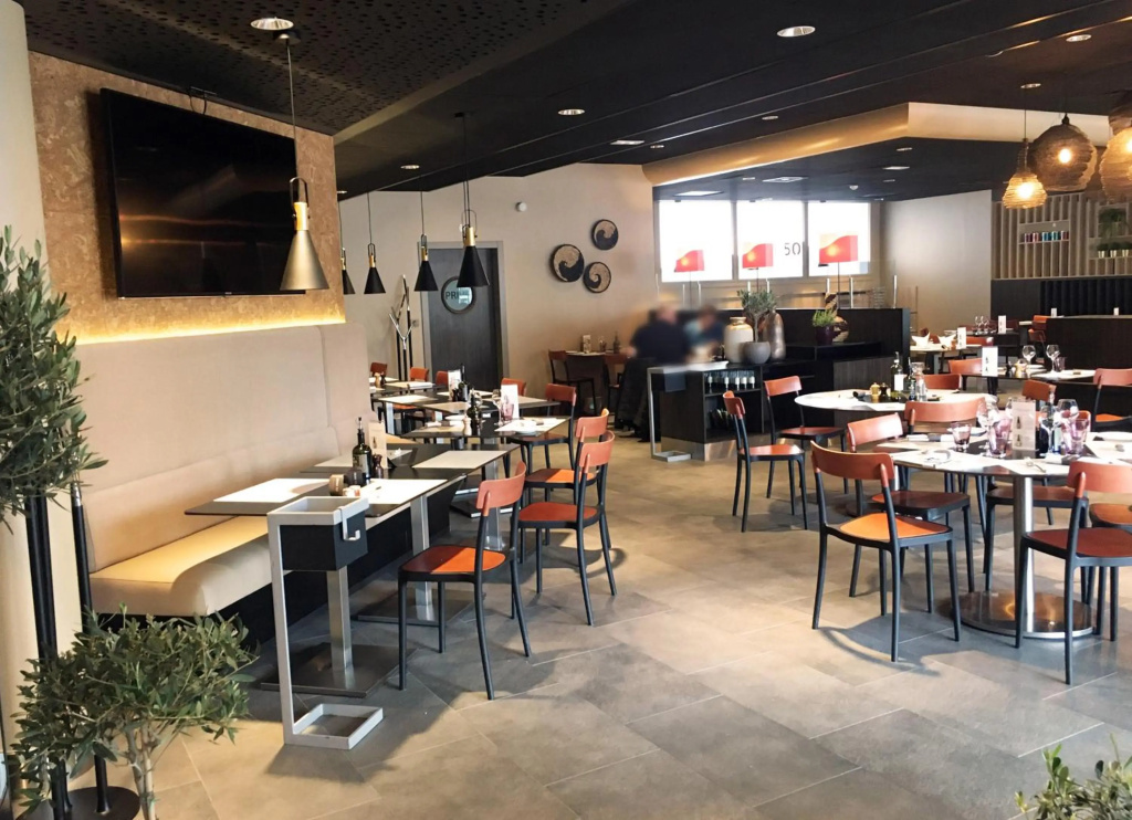 Отель Spark by Hilton Lyon Ouest