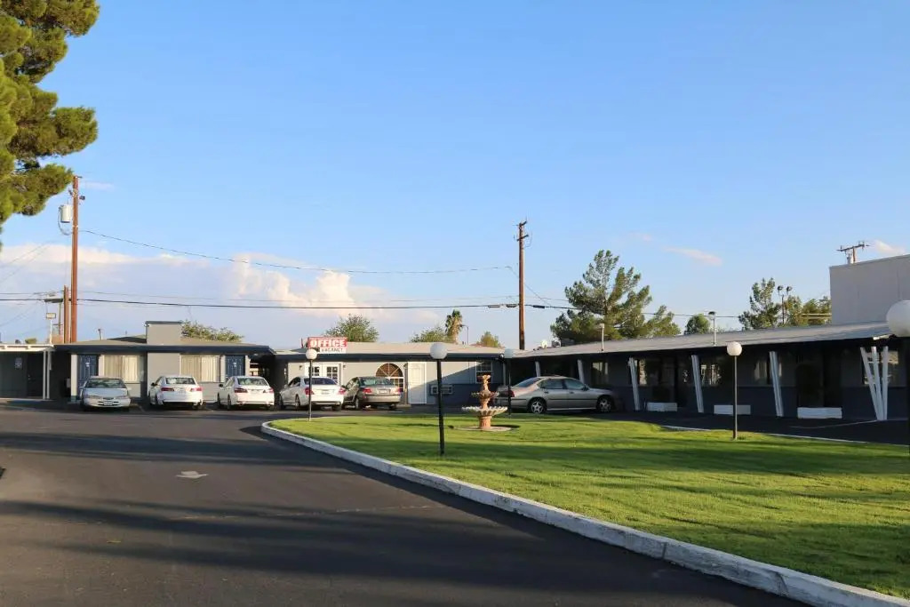 New Corral Motel