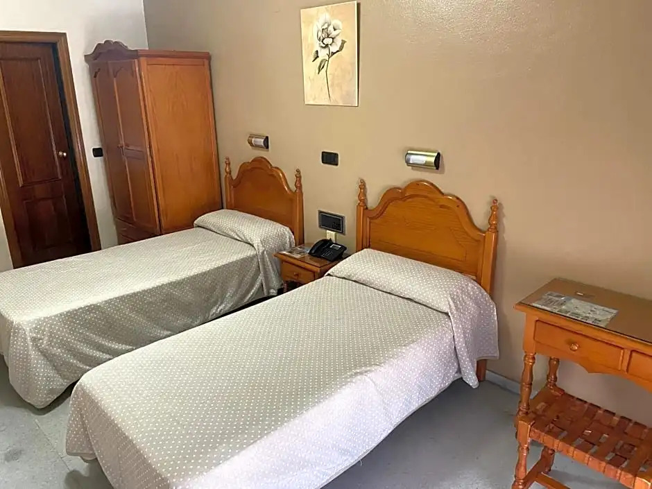 Hotel Lusitania, Centro Ciudad, Parking Privado