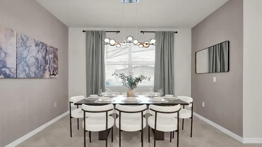 Upstay Family Home w Cinema, Pool & BBQ Clermont