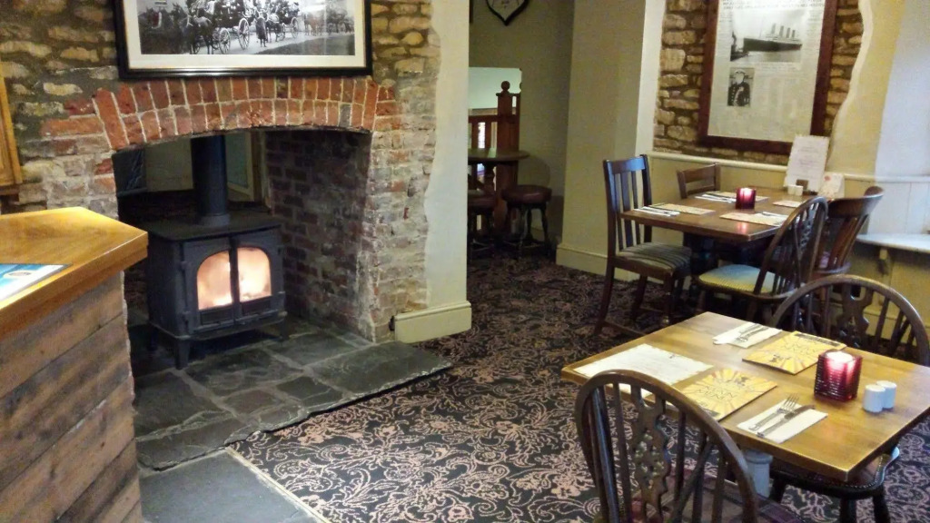 Sturdy`s Castle - Historic Coaching Inn near Blenheim Palace, Oxfordshire