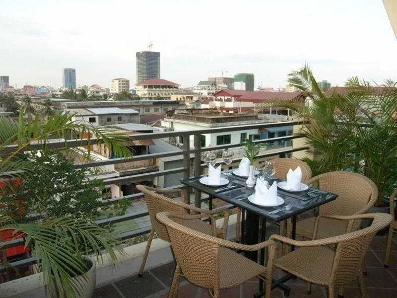 Macau Phnom Penh Hotel