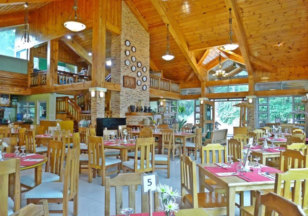 Ridgewood Hotel Baguio near The Mansion