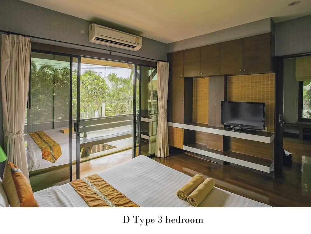 Natcha Pool Villa Pattaya