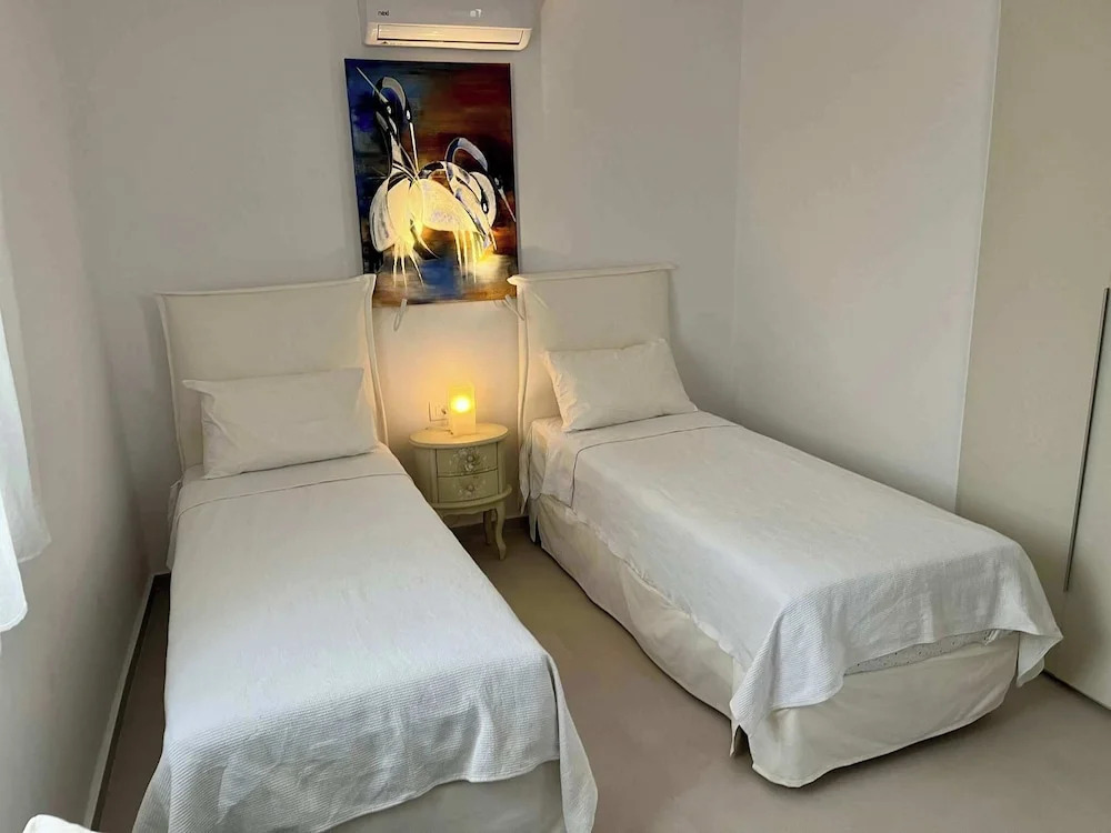 Eidolion Essence Mykonos Villa w Private Pool up to 10 ppl