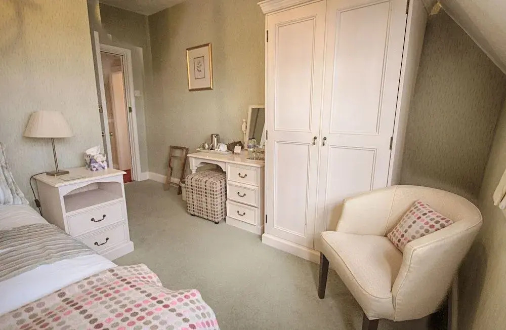 Holcombe House Guest House