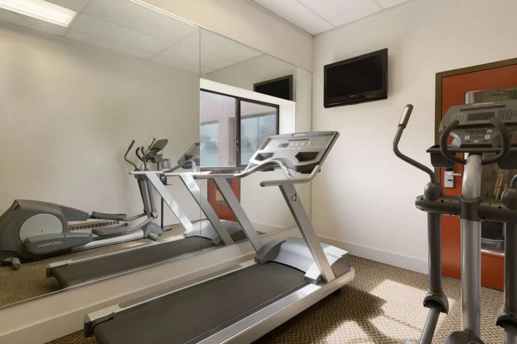 Red Roof Inn PLUS Vancouver Airport
