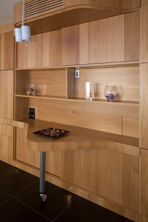 Suite Tower