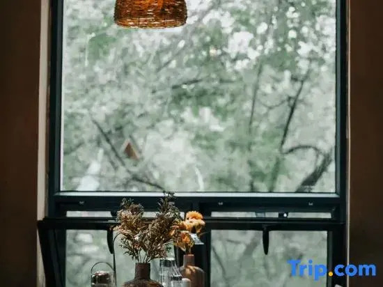 Xinlü Resort Hotel (Formerly Xinjiang Culture and Tourism Air Grassland Resort Hotel), Nalati