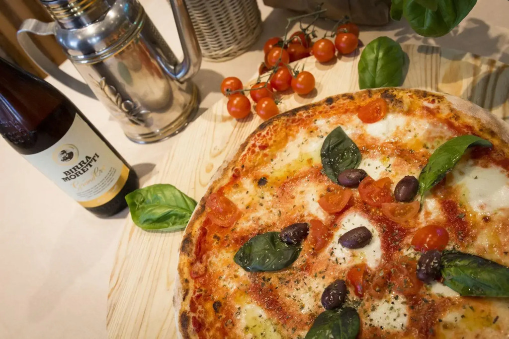 Hotel Ristorante Cigno - Camere and Aparthotel
