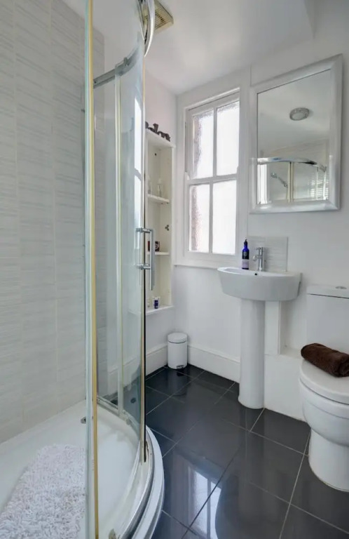 Licatas Apartment Cotswolds Sleeps 6