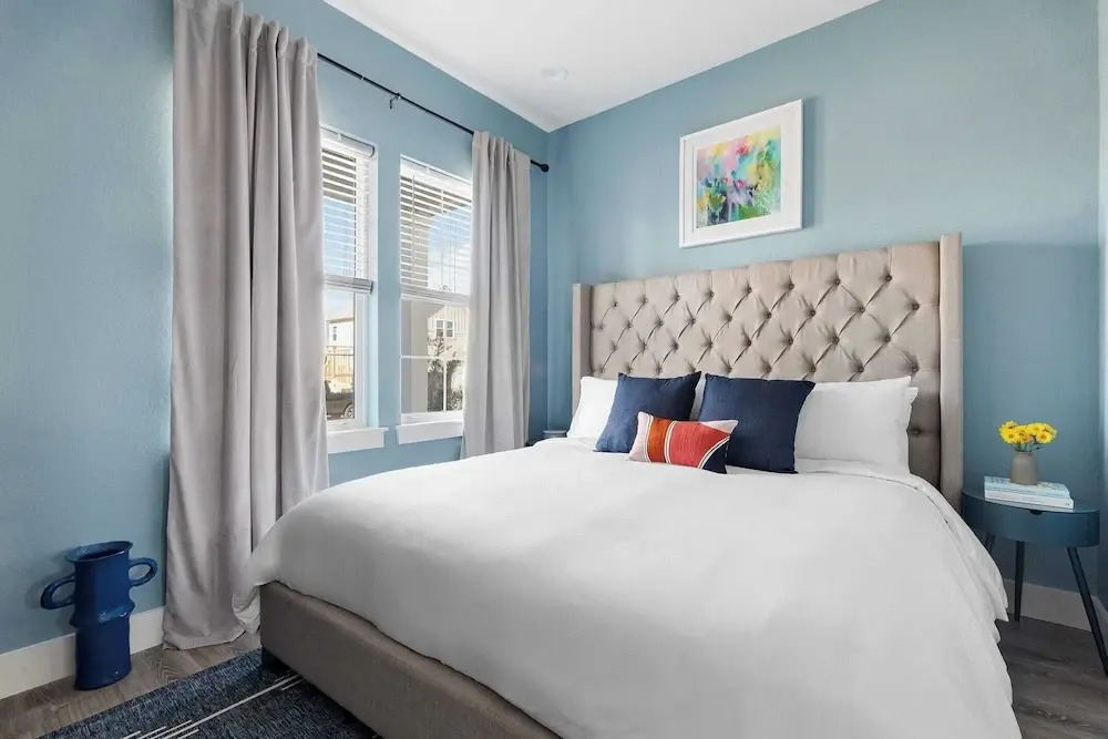 Sleeps 18! 7bdr, Backyard Pool, Walk to Beach Miramar Beach Jewel by Avantstay