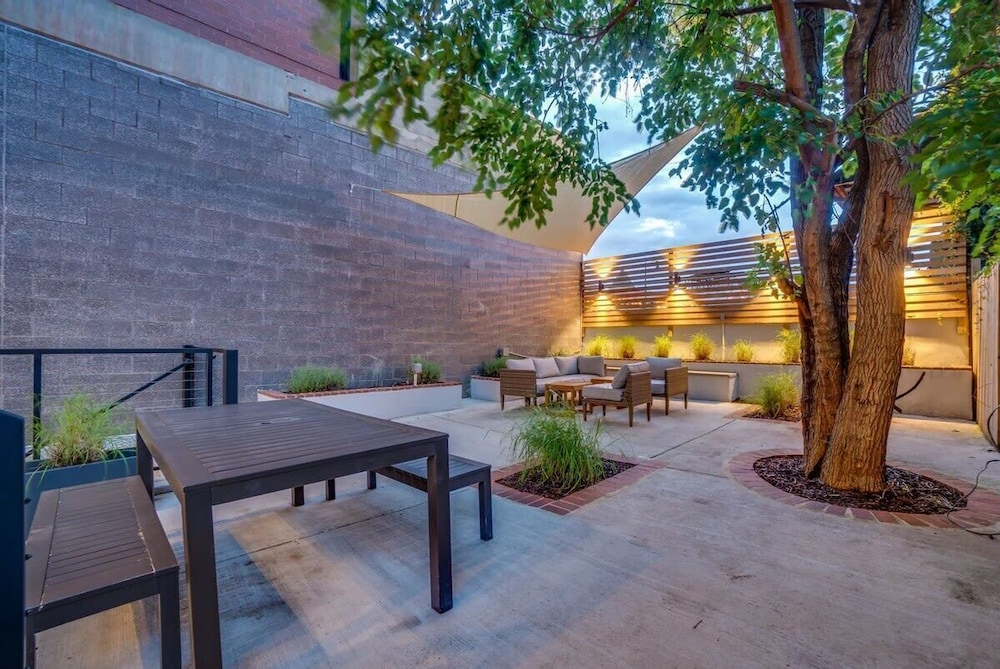 Contemporary Home in Shaw-u Street