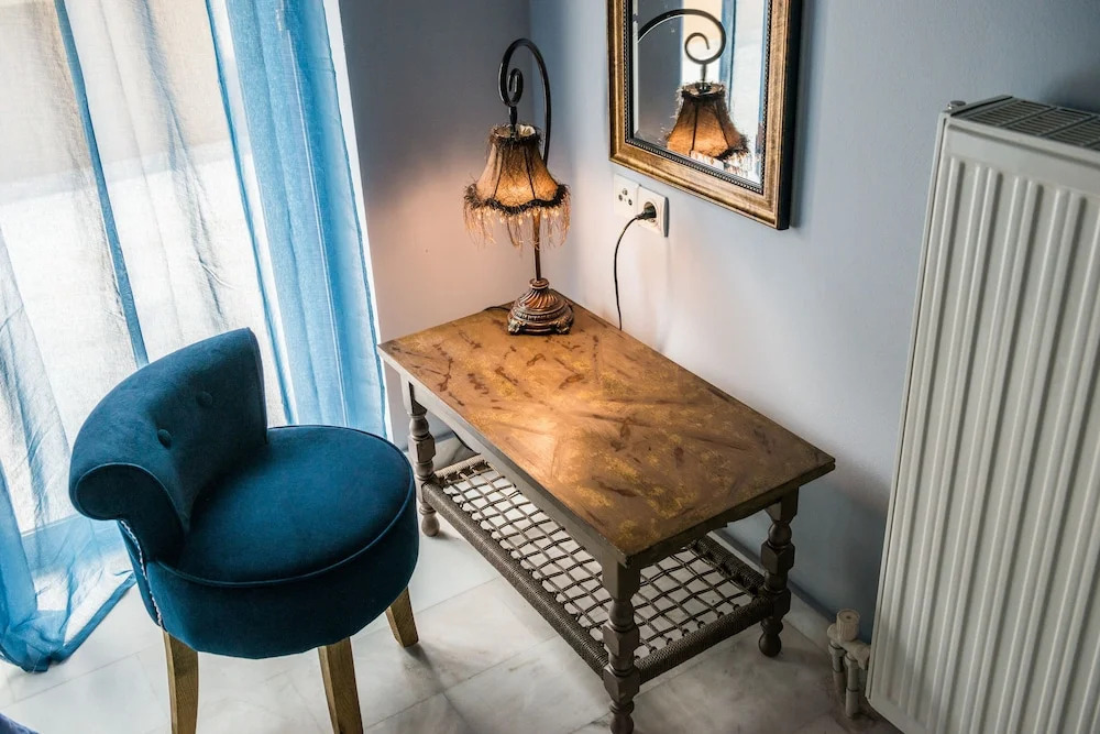 Nais Apartments & Studios