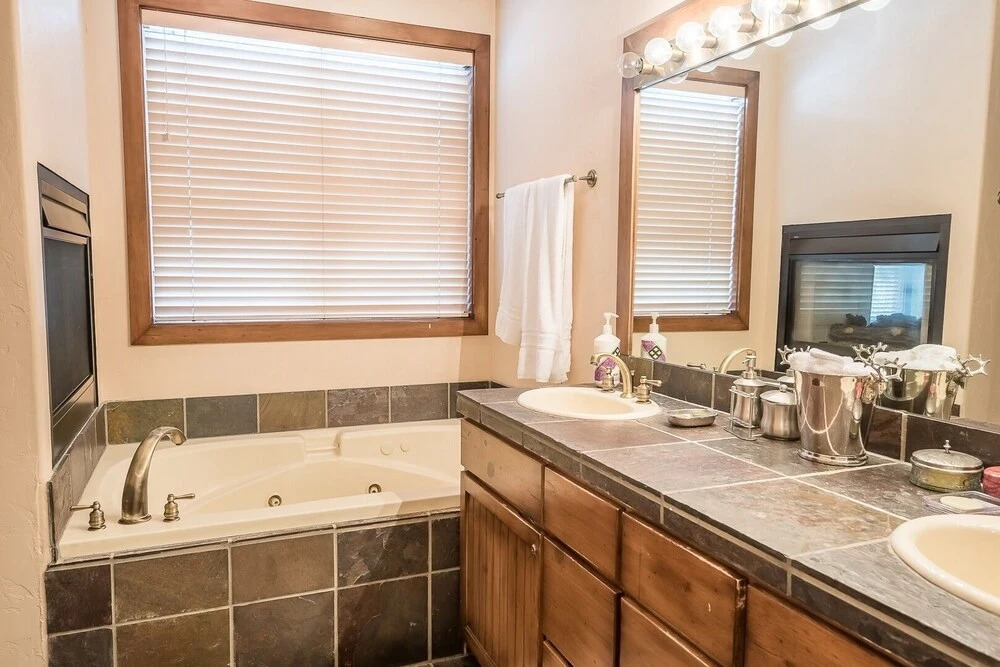 Harriman 4 - 3 Br Home