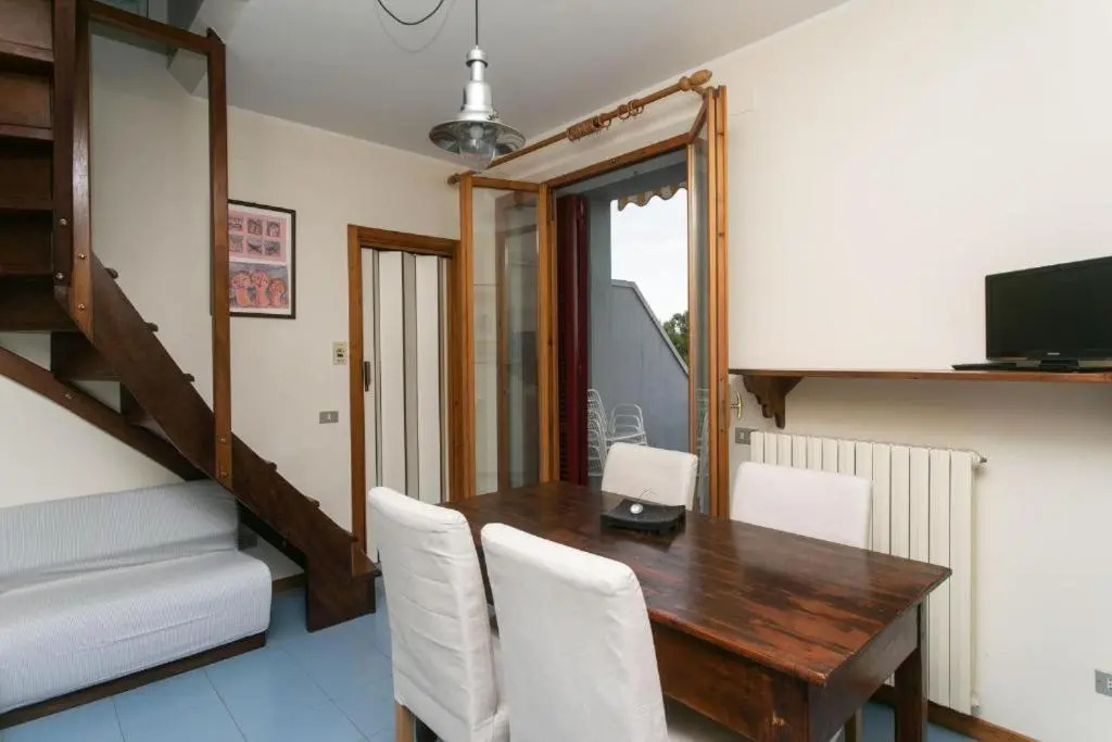 M134 -Marcelli, quadrilocale con terrazzo a 50mt dal mare