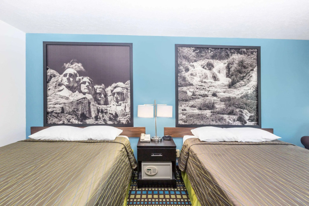 Super 8 by Wyndham North Sioux City