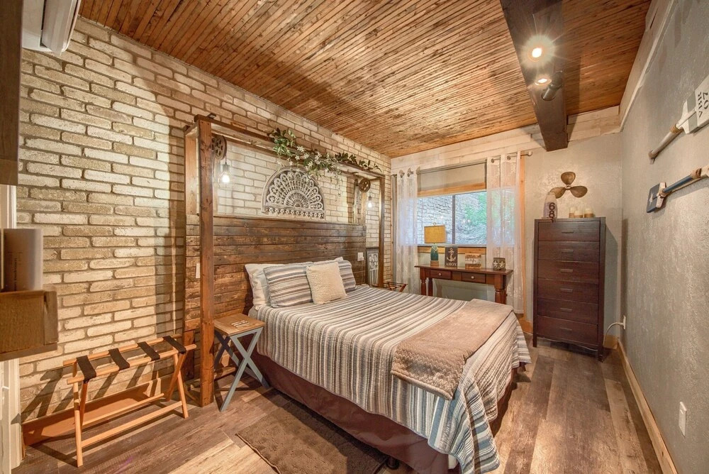 The Deep Inn Cl 195 2 Bedroom Home