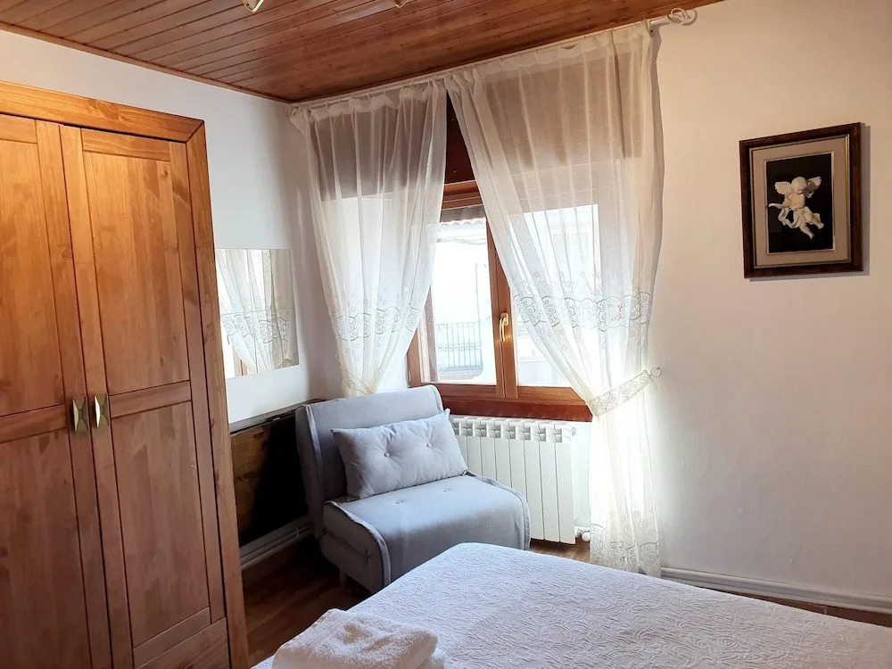House With 6 Bedrooms in Pereña de la Ribera, With Furnished Terrace