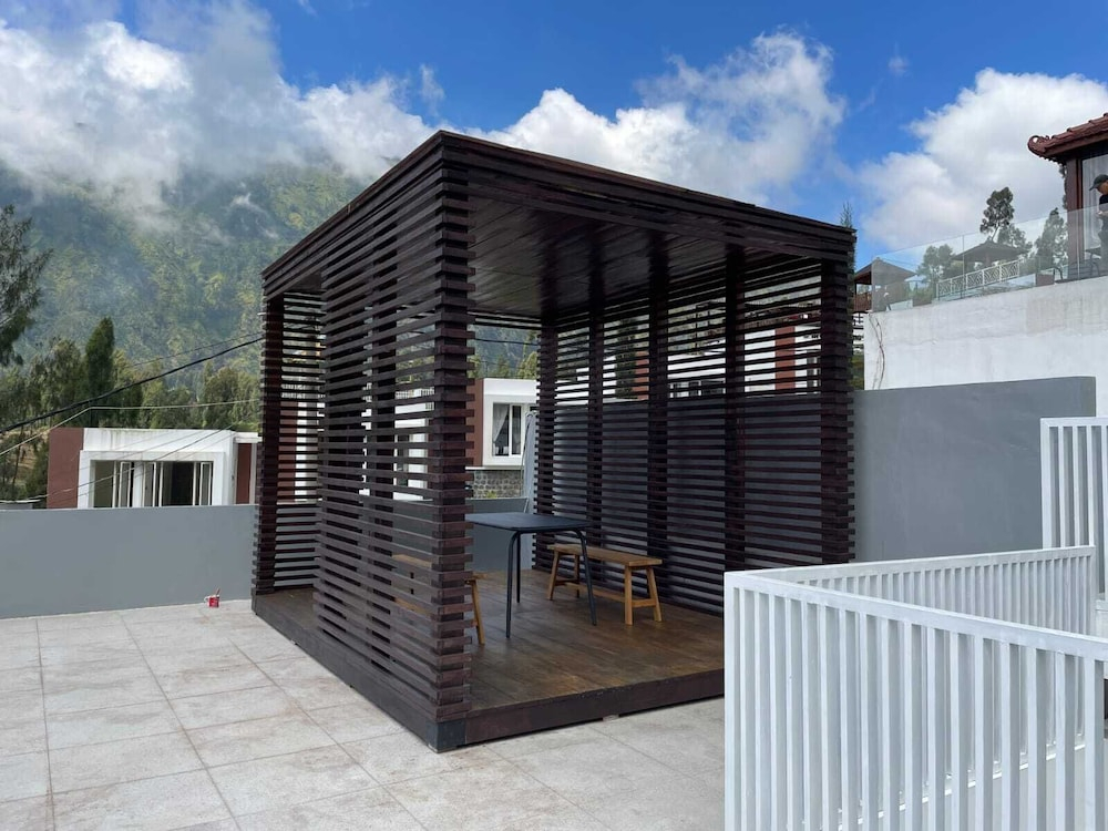 Orlando Hill Villa