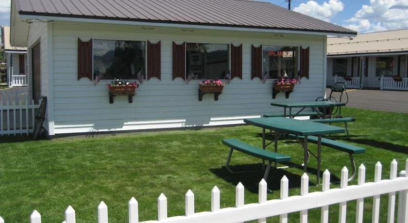Trail Riders Motel