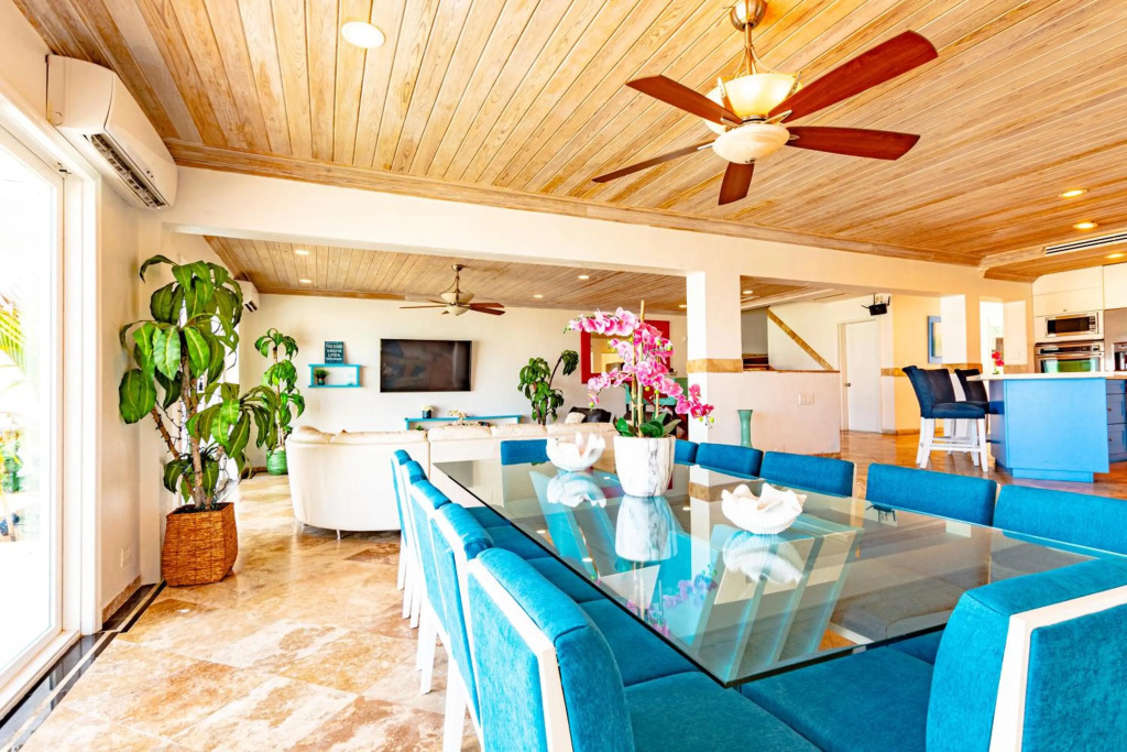 Caprice 7 -Oceanfront Villa - Gated Community with Pool