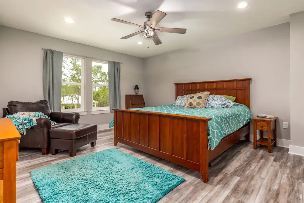 Blue Haven - 1414 Oleander 4 Bedroom Home by RedAwning