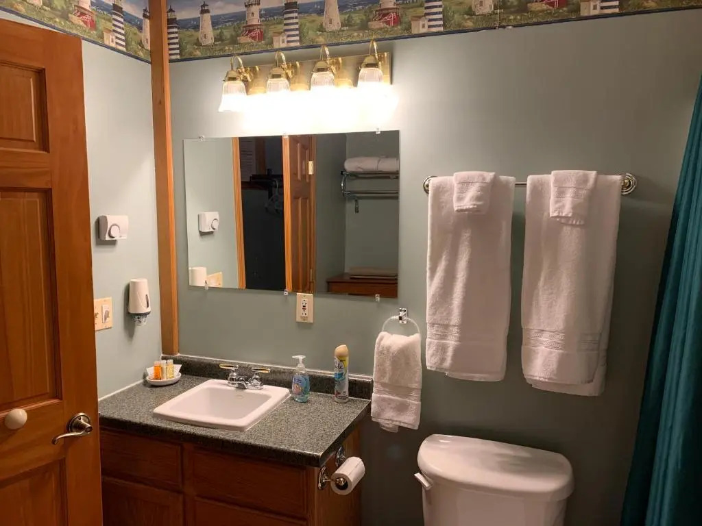 Woodland Lodging