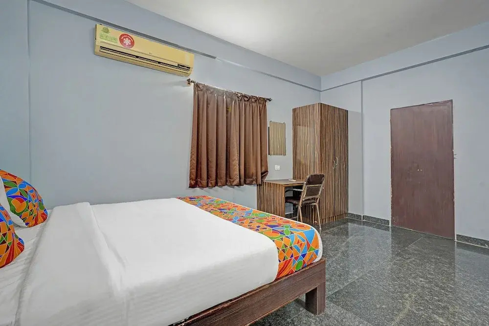 Fabhotel Luxury Suites