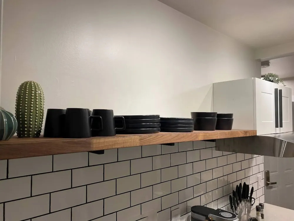 Central 2br Near Unveristy And Whyte Ave